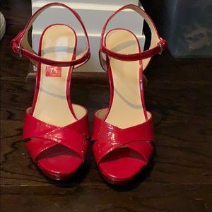 Guess Red Pumps